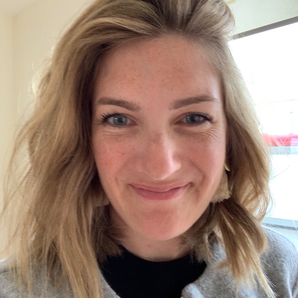 Meet your Posher, Sarah - Picture 1 of 1